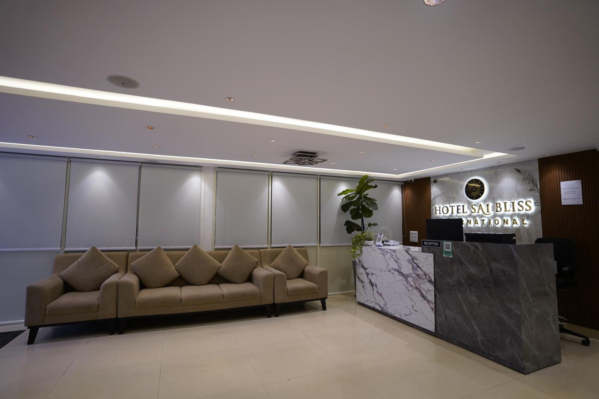 ホテル Sai Bliss Residency, Manyata Tech Park バンガロール エクステリア 写真